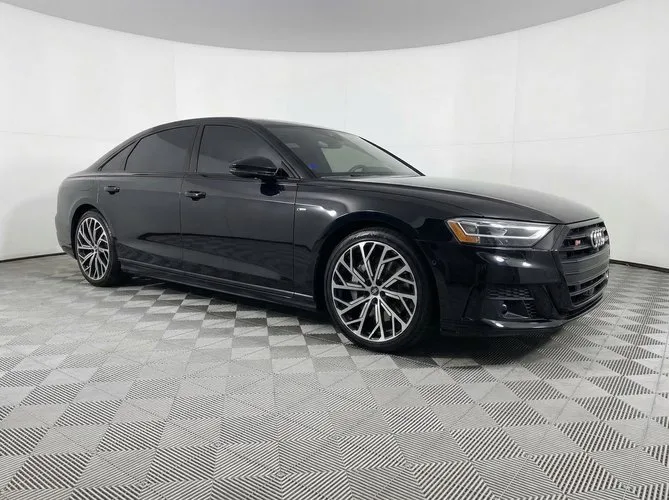 2023 Audi A8 L 55 — thumbnail 3
