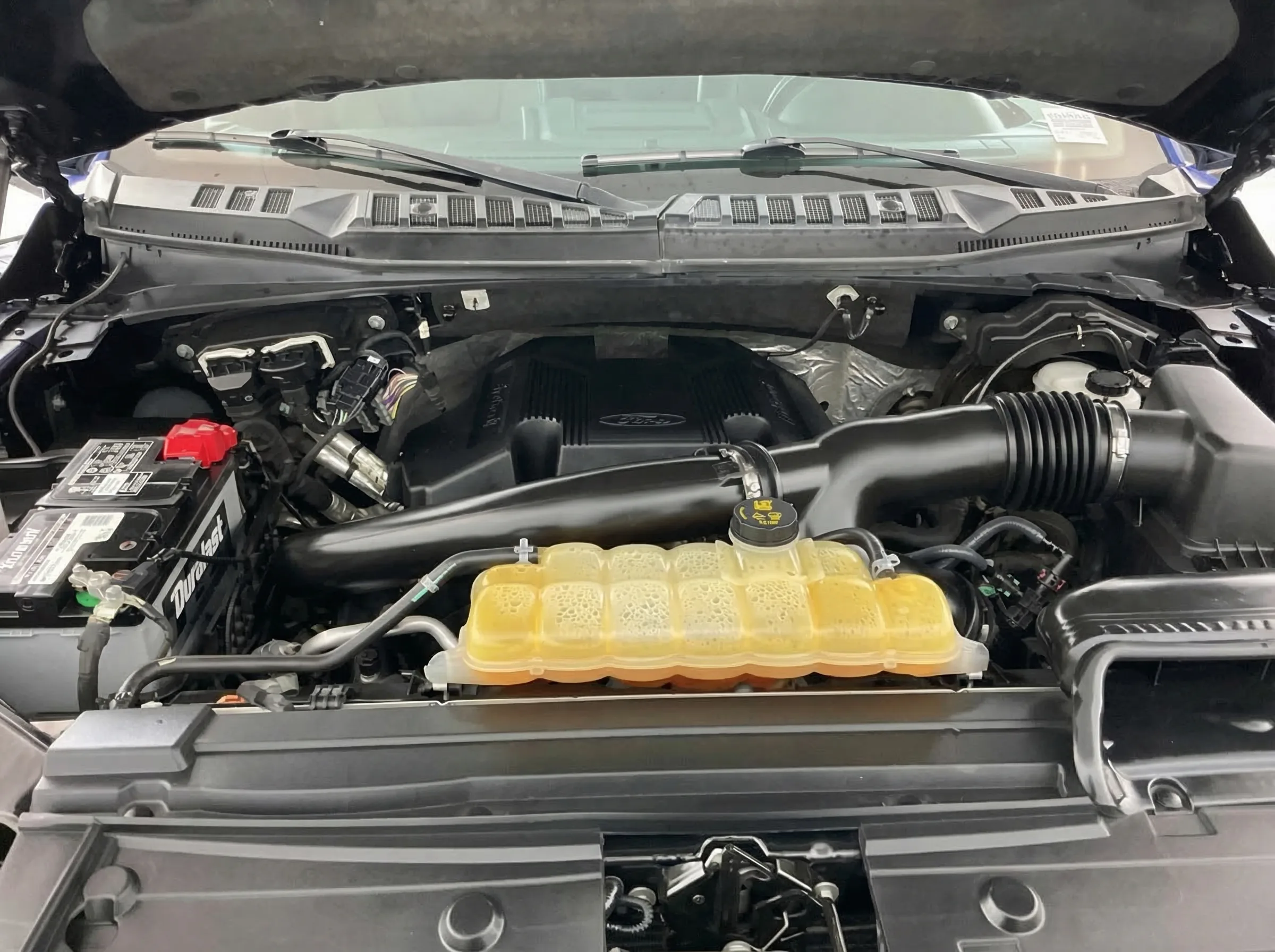 2018 Ford F-150 Lariat — thumbnail 15