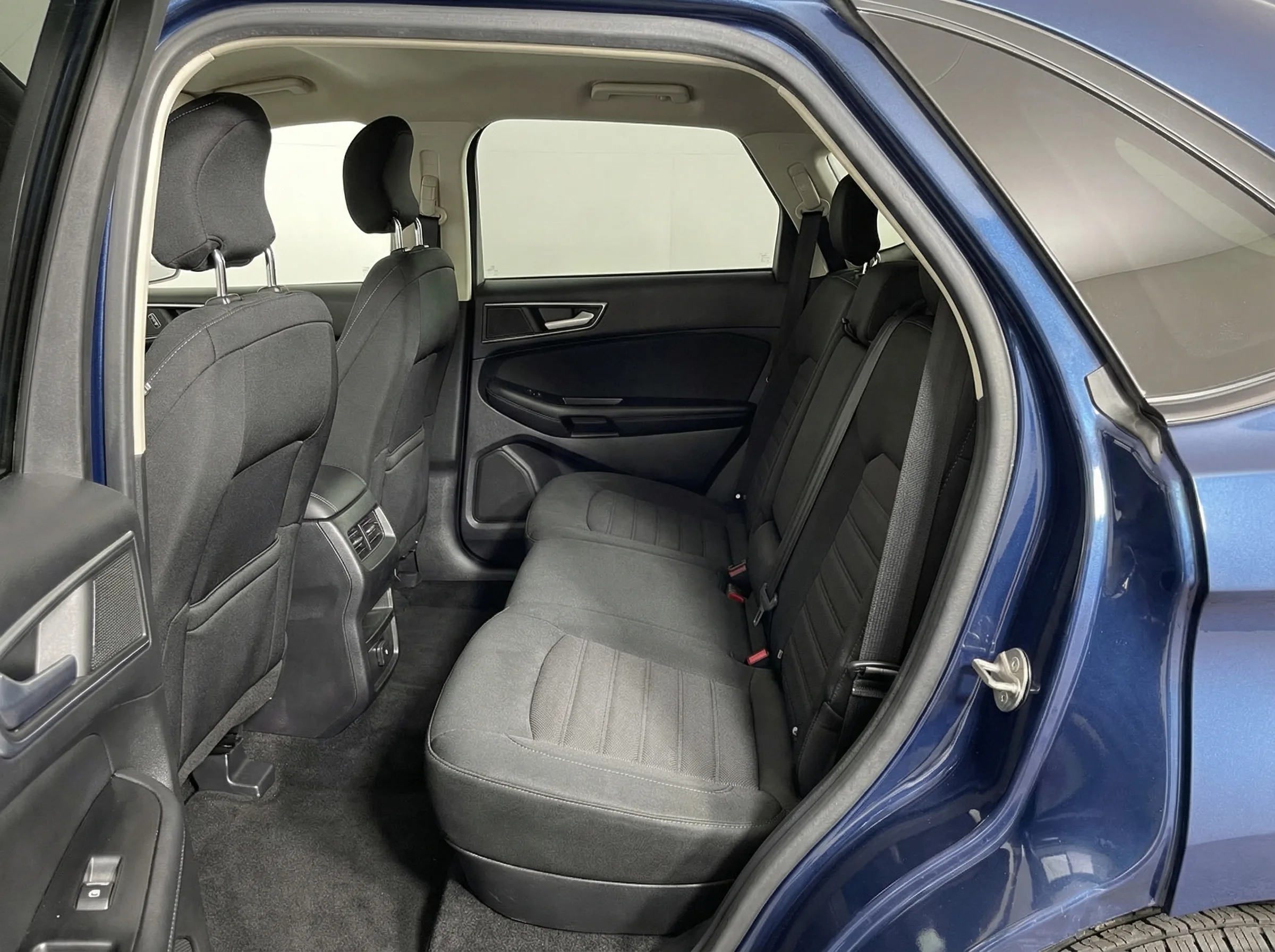 2017 Ford Edge SE — thumbnail 17