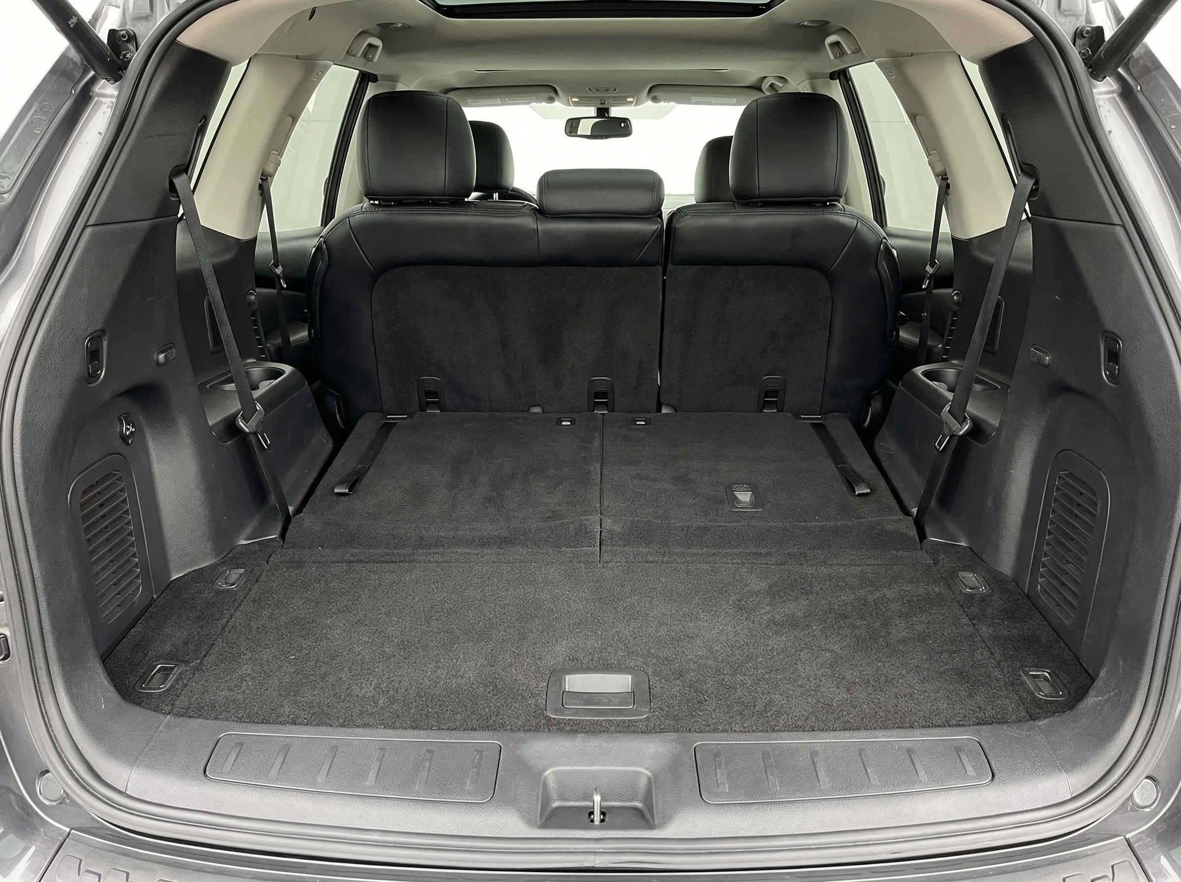2017 Nissan Pathfinder SL — thumbnail 16