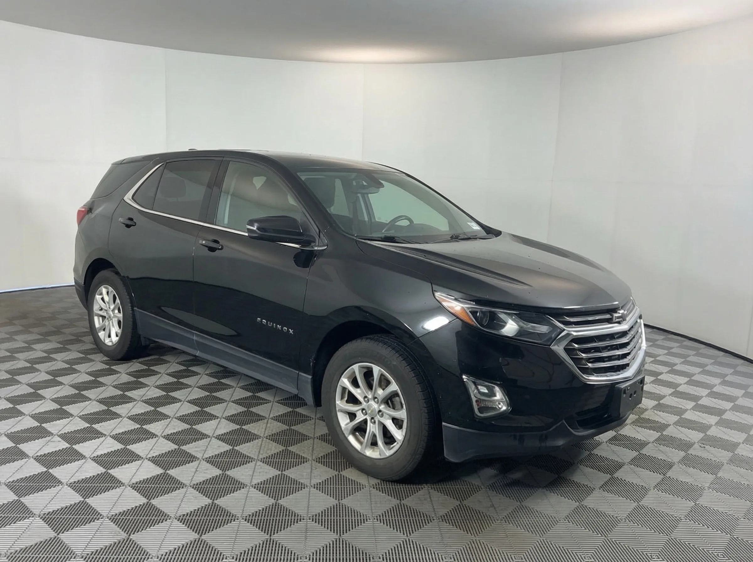 2018 Chevrolet Equinox LT — thumbnail 4