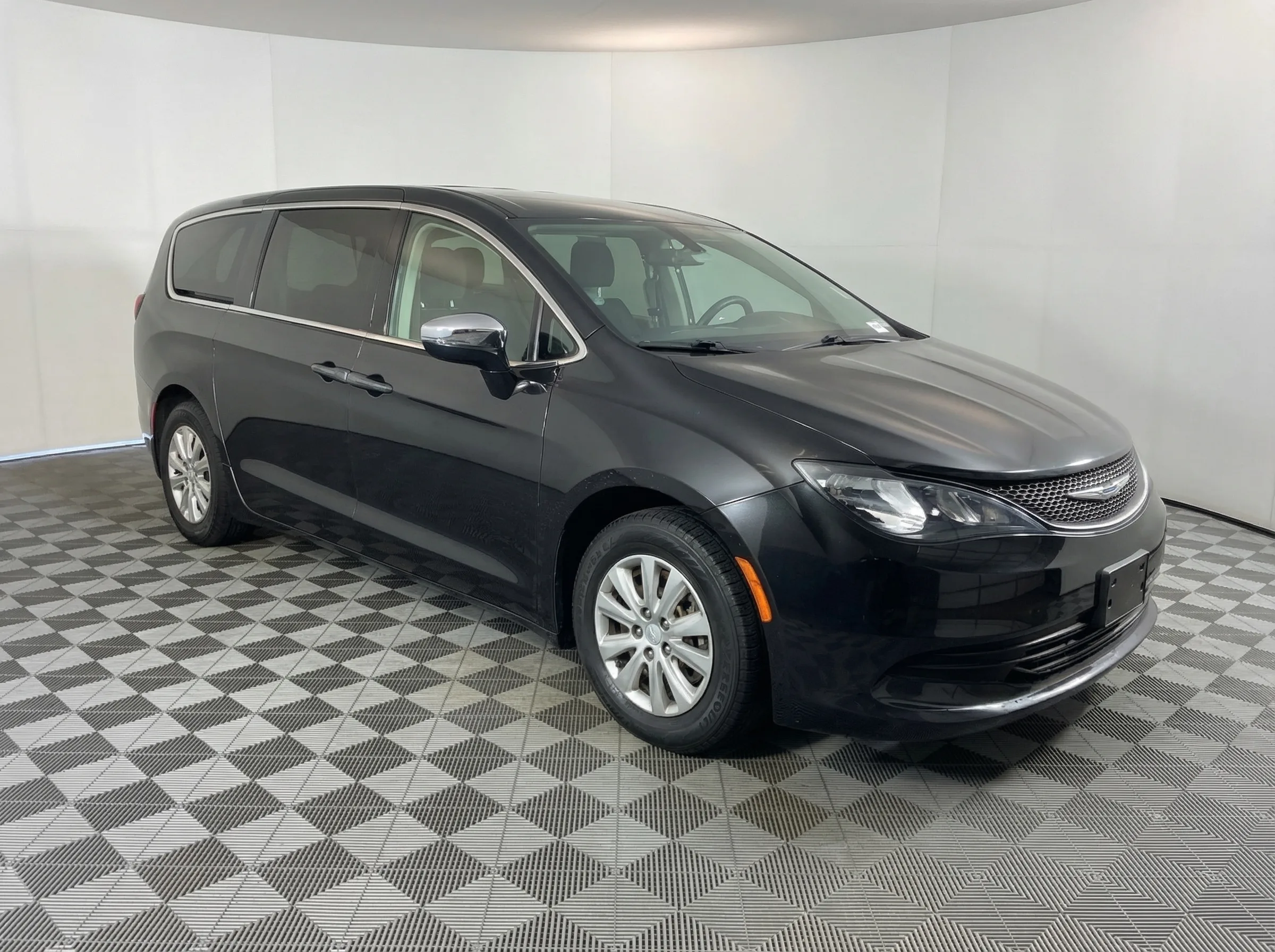 2018 Chrysler Pacifica L — thumbnail 8
