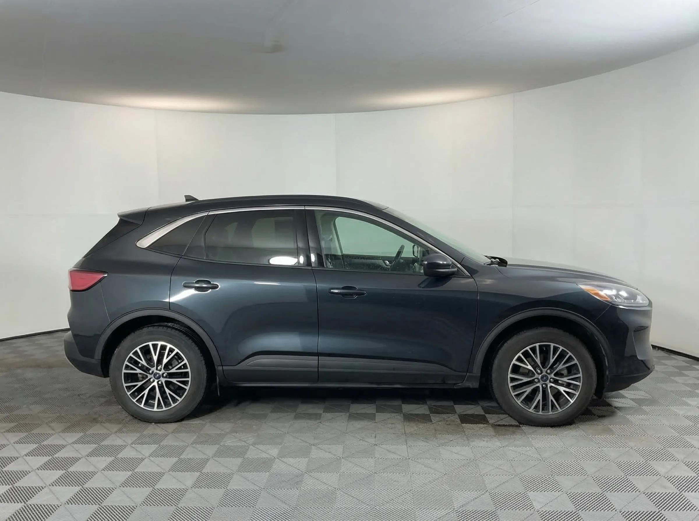 2022 Ford Escape Plug-In Hybrid SEL — thumbnail 5