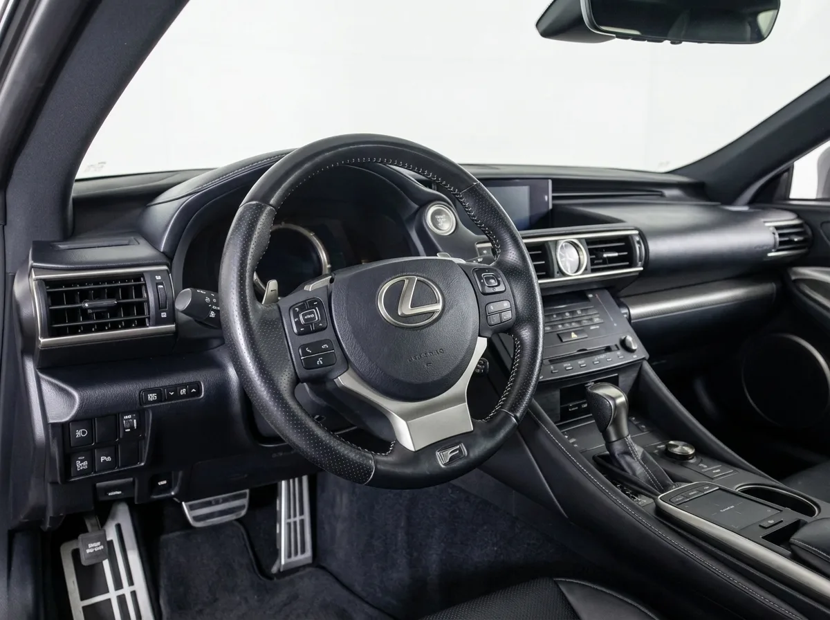 2018 Lexus RC 300 — thumbnail 6