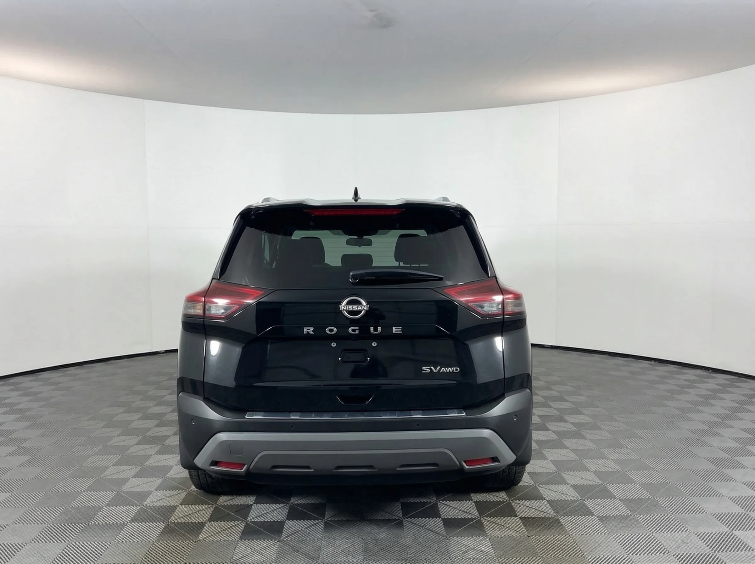 2022 Nissan Rogue SV — thumbnail 2