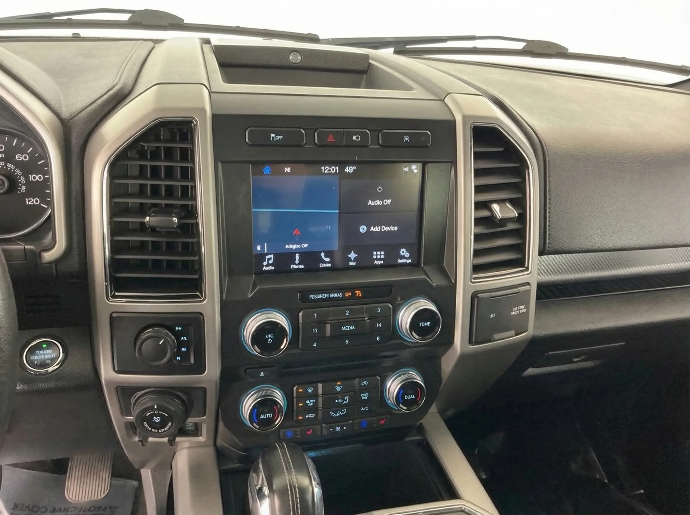 2018 Ford F-150 Lariat — thumbnail 8