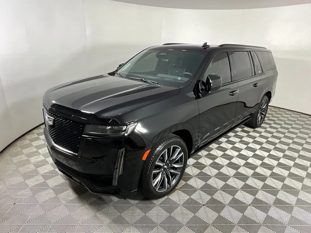 2024 Cadillac Escalade ESV Sport Platinum — thumbnail 2