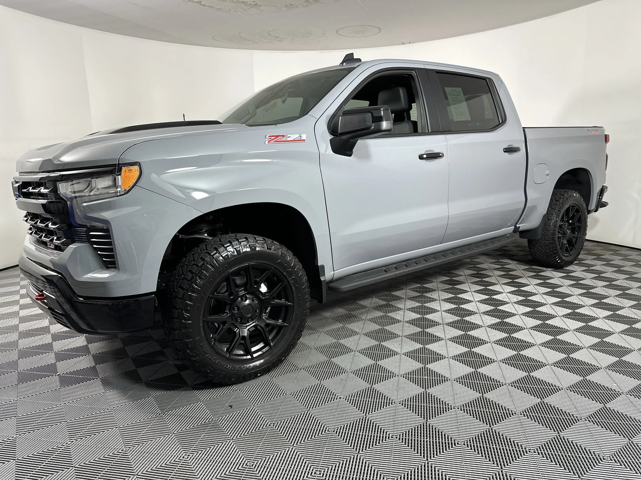 2024 Chevrolet Silverado 1500 LT Trail Boss — thumbnail 3