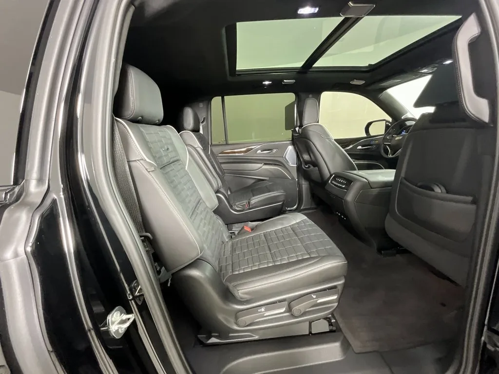 2024 Cadillac Escalade ESV Sport Platinum — thumbnail 24