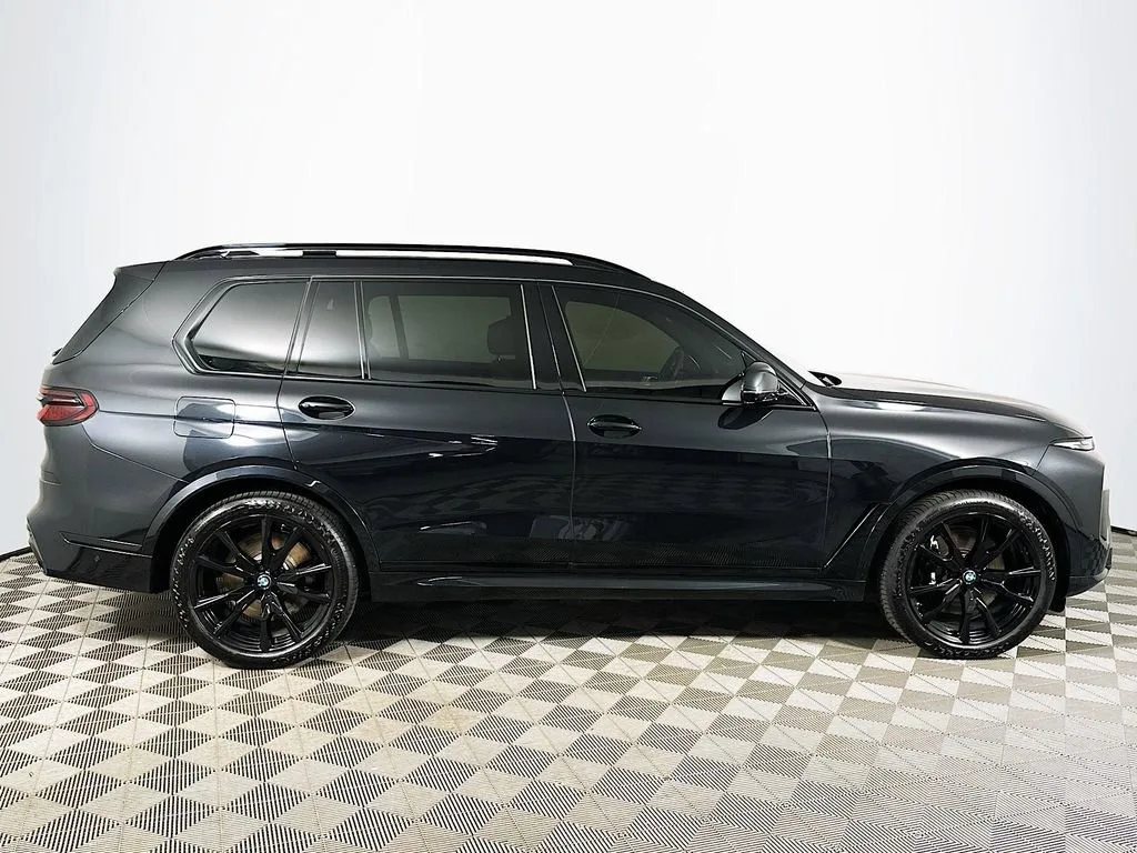 2024 BMW X7 M60i — thumbnail 5