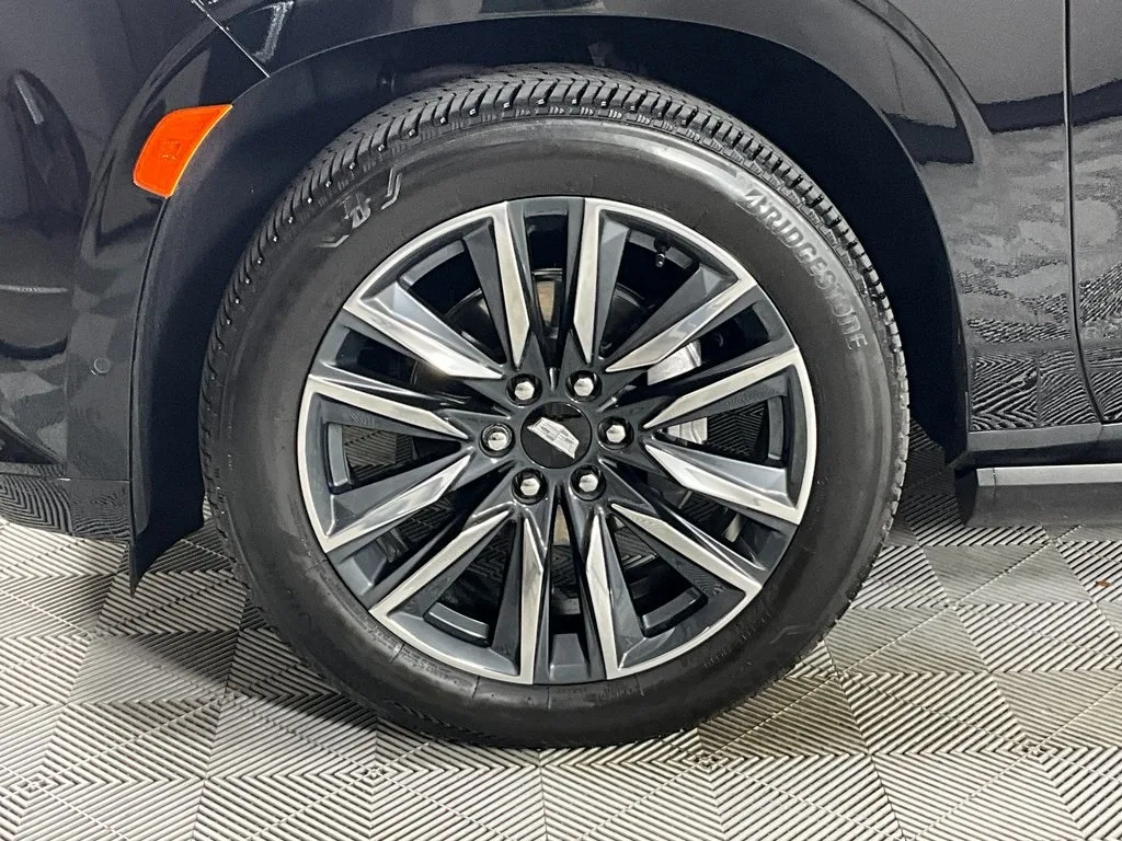 2024 Cadillac Escalade ESV Sport Platinum — thumbnail 10